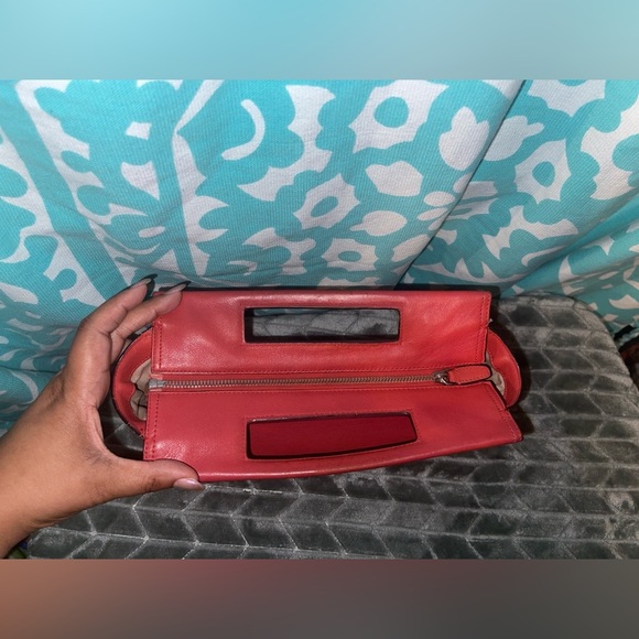 Coach Legacy Leather Basket clutch In Carnelian EUC released circa 2020/2021 - Picture 4 of 17